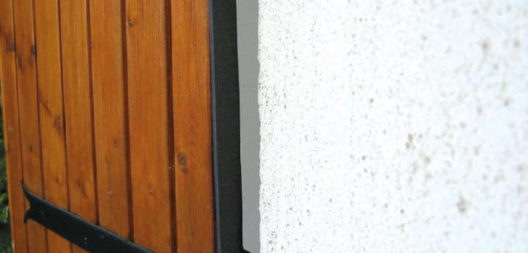 Bande mousse PE noir - Rouleau de L. 18 m x l. 19 mm épaisseur 5 mm
