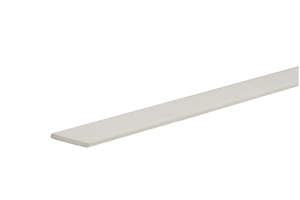 Profilé de finition chant plat en PVC blanc - 2 arêtes vives - L. 2600 x l. 20 x Ép. 2 mm