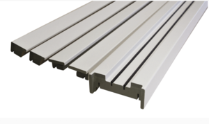 Habillage de finition en MDF hydro enrobé blanc RAL9010 pour INITIAL et INTÉGRAL simple vantail