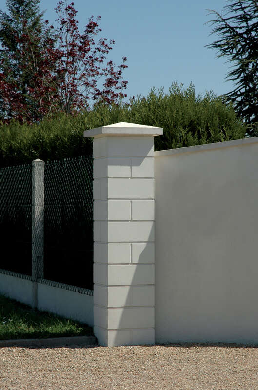 Elément de pilier WESER LISSE en pierre reconstituée vibropressé blanc cassé L. 38 x l. 38 x Ép. 16,7 cm