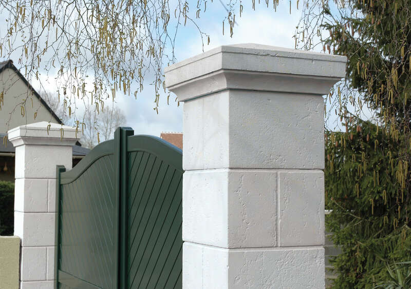 Pilier complet coulé WESER AMBOISE en pierre reconstituée blanc tradition L. 40 x l. 40 x H. 218 cm