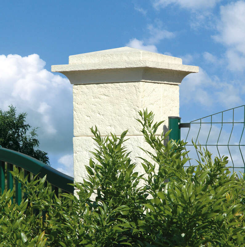 Elément de pilier WESER CHEVERNY en pierre reconstituée coulé crème L. 38 x l. 38 x Ép. 25 cm