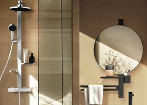 Colonne de douche thermostatique IDEAL STANDARD ALU+ Ceratherm avec pomme de tête, douchette 2 jets et 2 tablettes - Finition Argent brossé