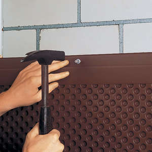 Profilé de finition en polyéthylène pour mur extérieur DELTA® MS brun L. 2 m x Ép. 1,4 mm