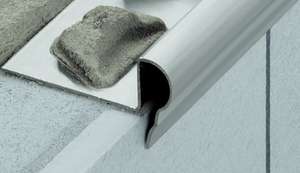 Profilé nez de marche de forme florentine SCHLÜTER TREP-FL-E en acier inoxydable V2A L. 2,5 m x H. 11 mm
