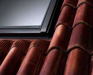 Raccord UK08 rouge brun pour l'étanchéité de fenêtre de toit - pose traditionnelle sur tuile l. 1,34 m x H. 1,4 m