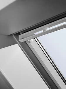 Fenêtre de toit à rotation manuelle CONFORT GGU SK08 blanche l. 114 x H. 140 cm