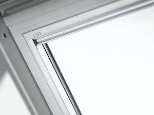 Store plissé manuel DKL bleu foncé pour fenêtre de toit CK04 l. 55 x H. 98 cm