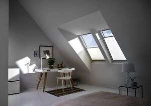 Fenêtre de toit à rotation manuelle TOUT CONFORT GGL UK04 blanche l. 134 x H. 98 cm